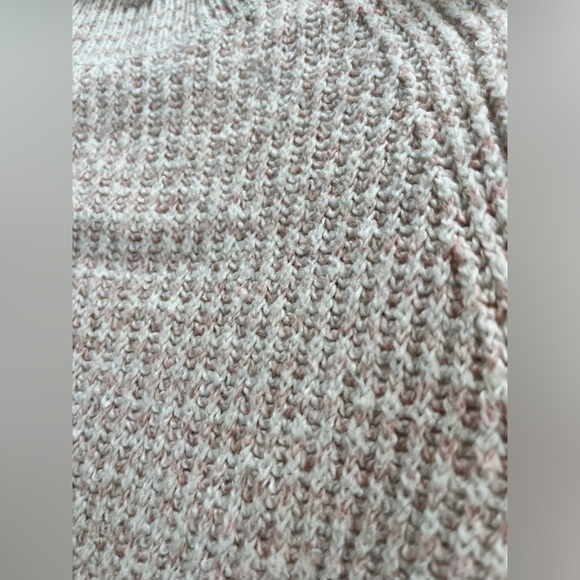 2 for 1!!!Denver Hayes knit tops - Picture 3 of 5